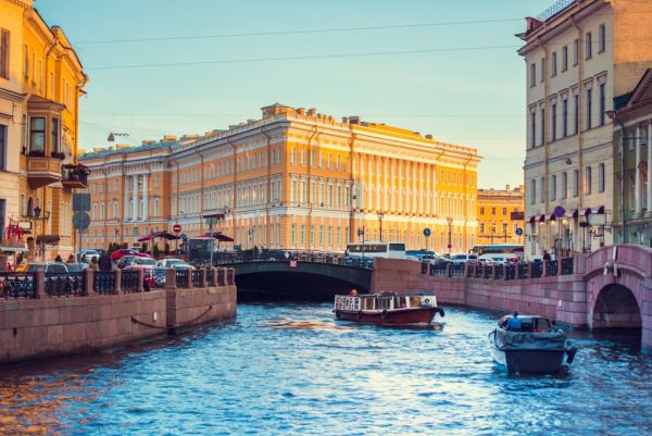 Речной канал Санкт-Петербурга