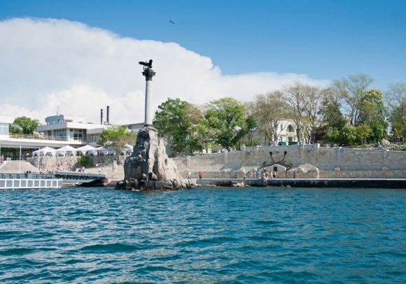 Памятник затонувшим кораблям в Севастополе, Севастополь
