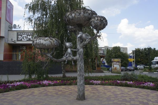 Памятник Котенку с улицы Лизюкова