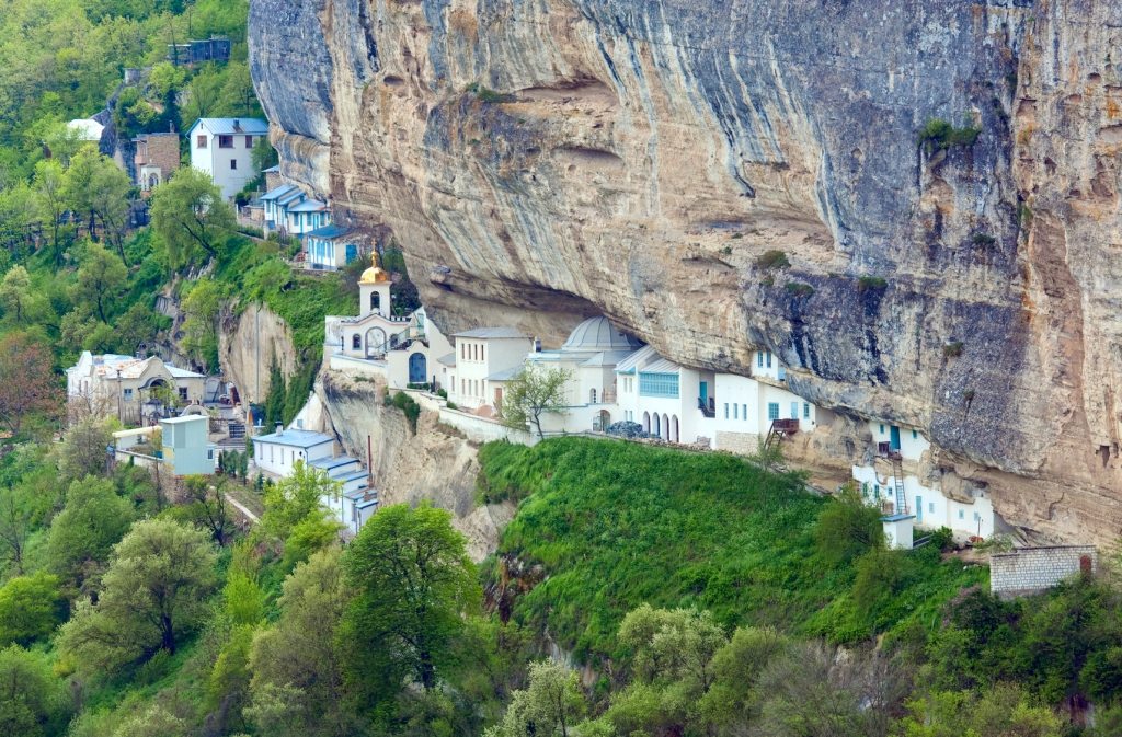 Бахчисарай и Успенский монастырь в скале