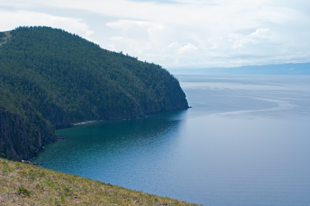 Вид на озеро Байкал