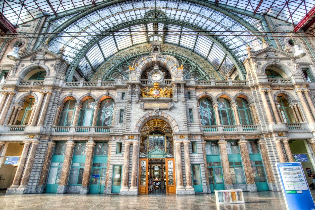 Железнодорожный вокзал Антверпена
