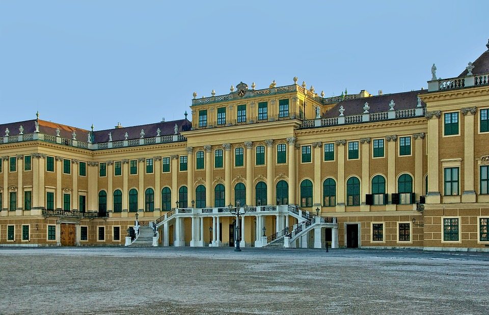 Дворец Шёнбрунн