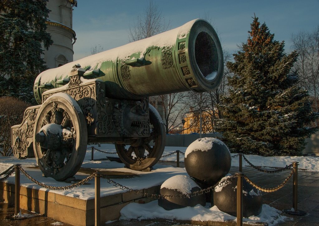 Памятник Царь-пушка
