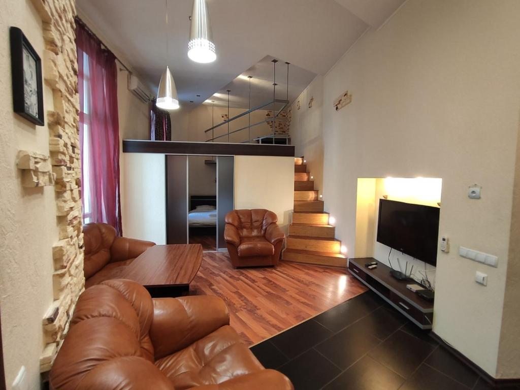 Апартаменты KievAccommodation Apartment on Mikhaylovskiy lane , Киев