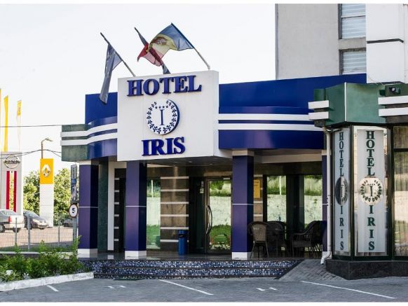 Отель Iris