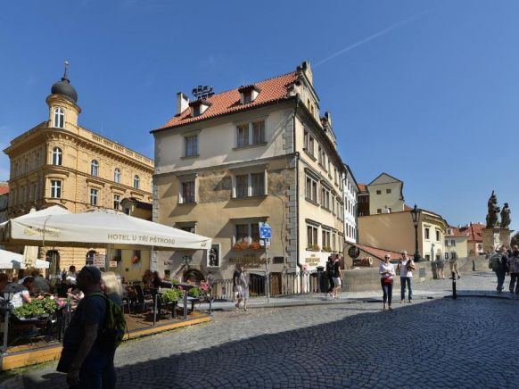 Отель U 3 Pstrosu