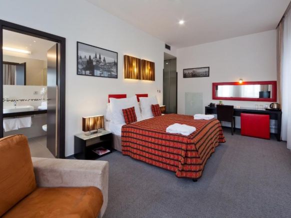 Отель Prague Inn