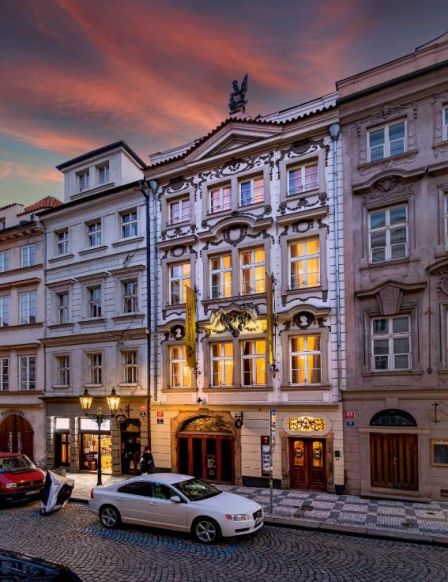 Отель Residence U Černého Orla