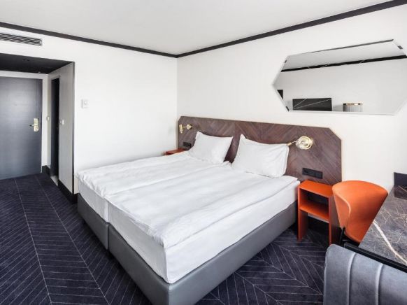 Отель Vienna House Diplomat Prague