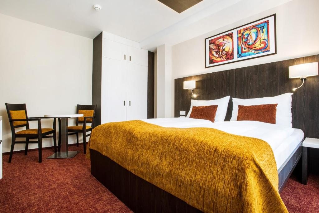 Отель Wellness Hotel Step, Прага