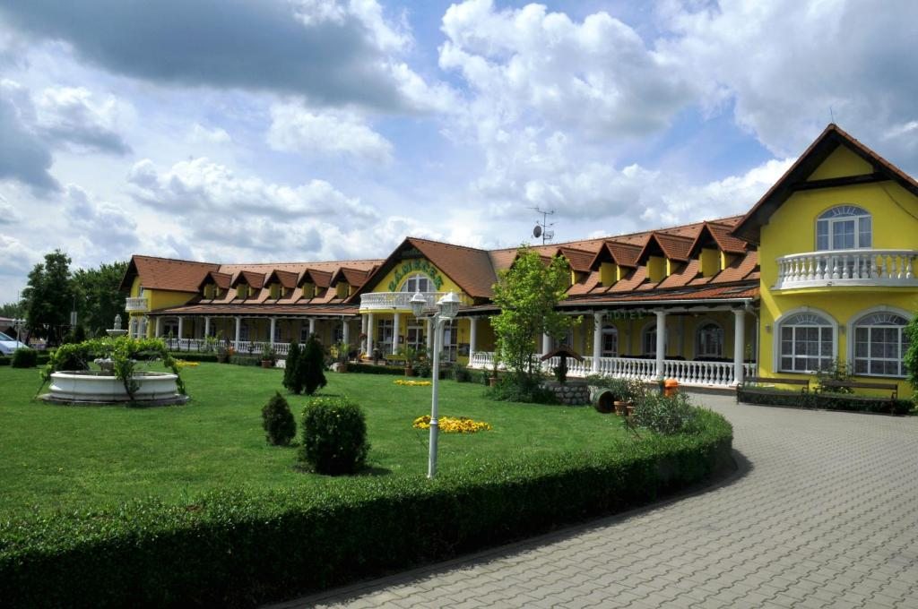 Отель Zámeček, Микулов