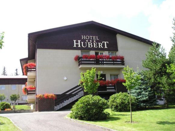 Отель Hubert