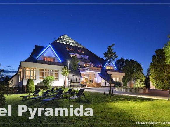 Lázeňský hotel Pyramida I, Франтишковы-Лазне