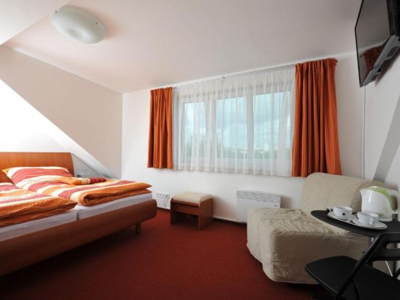 Отель Habitat 16