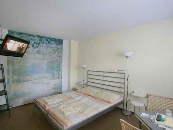 Гостевой дом Rodos - Café, Прага