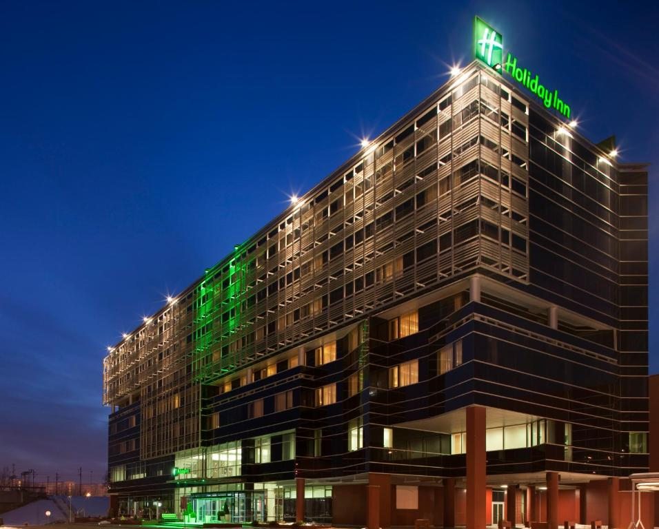 Holiday Inn Belgrade, Белград