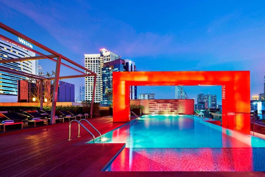 Отель Four Points by Sheraton Bangkok, Sukhumvit 15, Бангкок