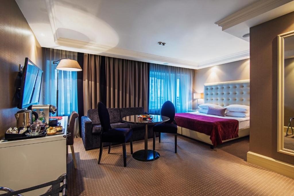 Отель в центре города