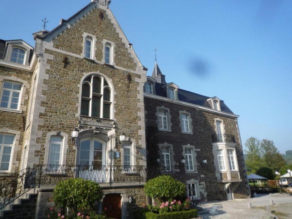 Le Château de Rendeux, Рандё
