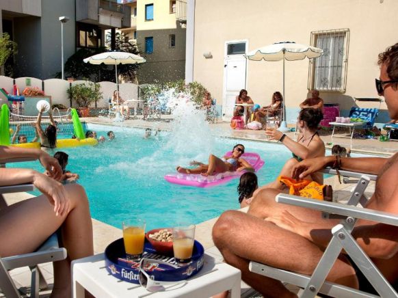 Hotel Acquario, Римини