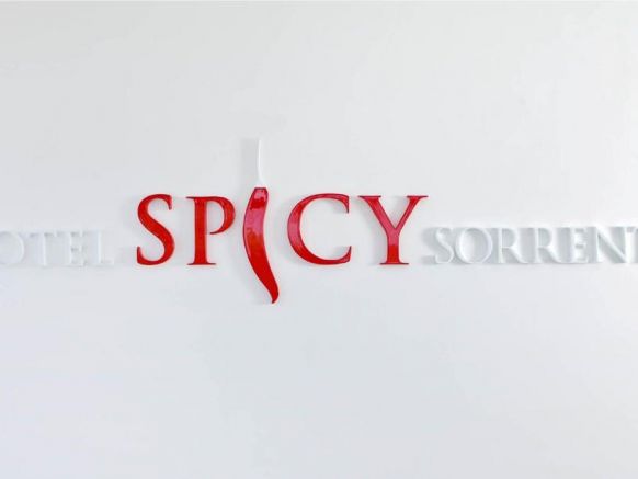Hotel Spicy, Сорренто