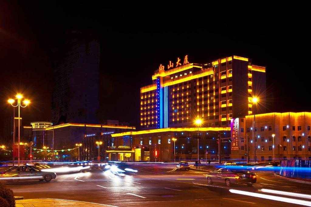 Yanbian Baishan Hotel, Яньцзи