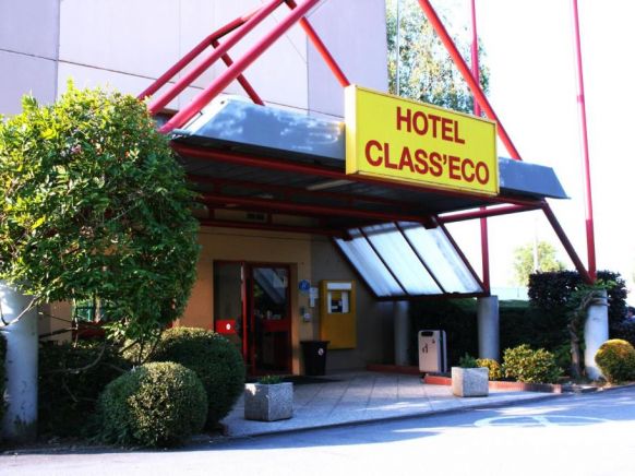 Hotel Class'Eco Namur, Намюр