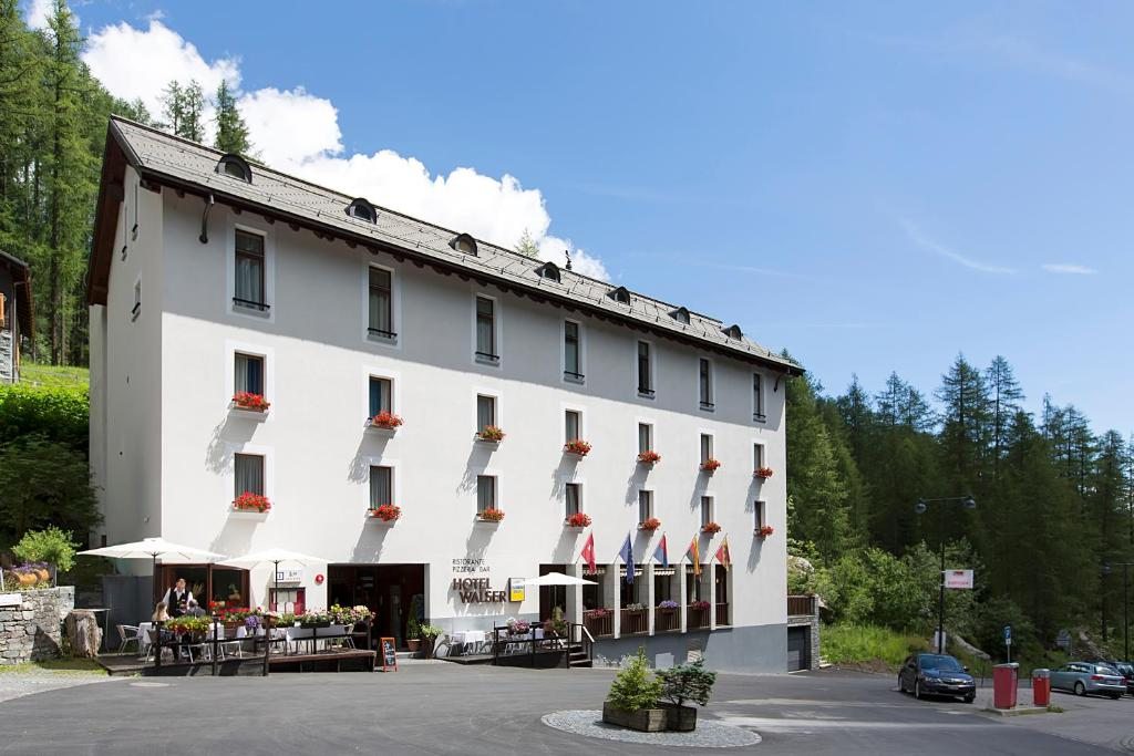 Hotel Ristorante Walser, Локарно