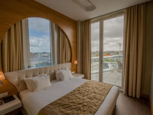 Grand Hotel Downtown