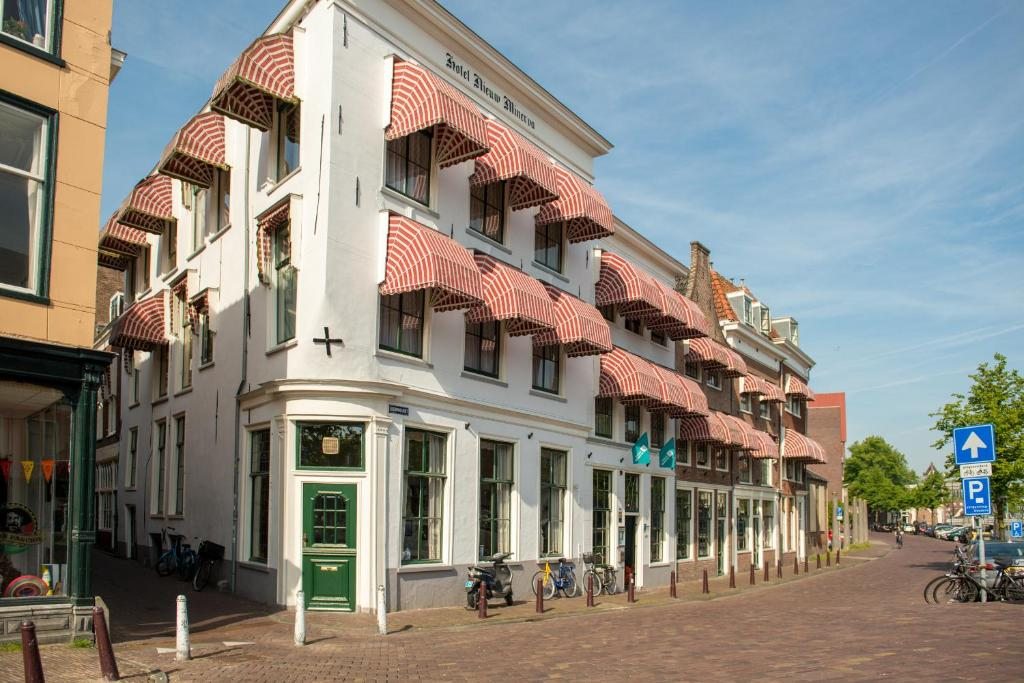 City Hotel Nieuw Minerva, Лейден