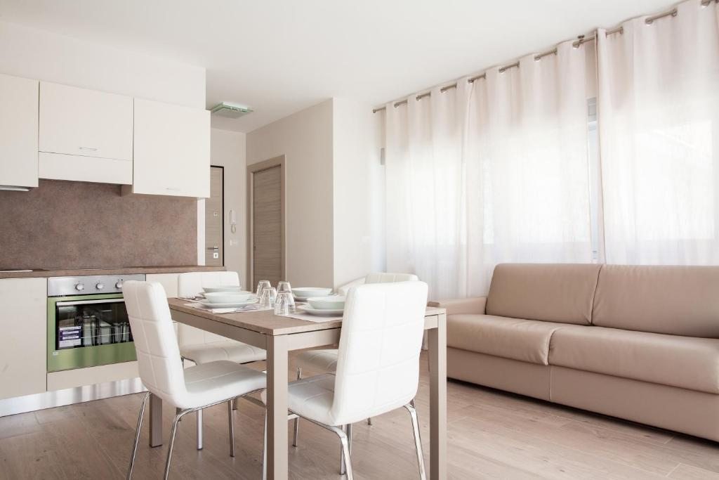 Astoria Suite Apartments, Болонья