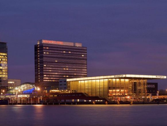 Mövenpick Hotel Amsterdam City Centre