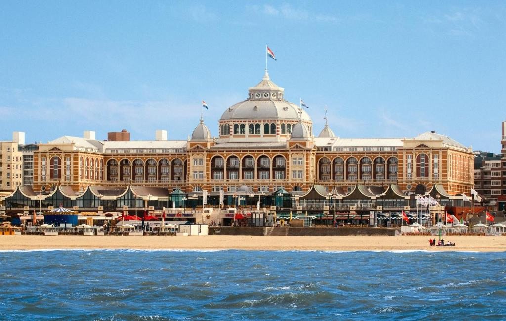 Grand Hotel Amrâth Kurhaus The Hague Scheveningen, Схевенинген