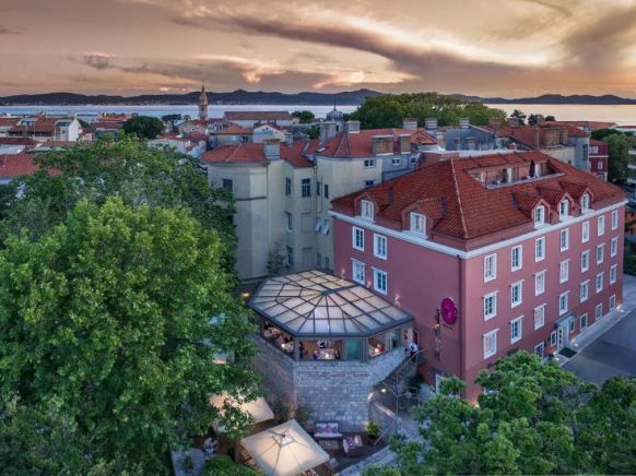 Bastion Heritage Hotel - Relais & Châteaux, Задар