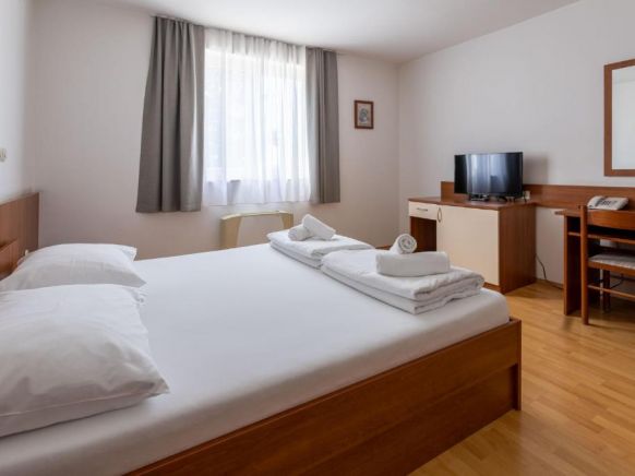 Hotel Porto, Задар