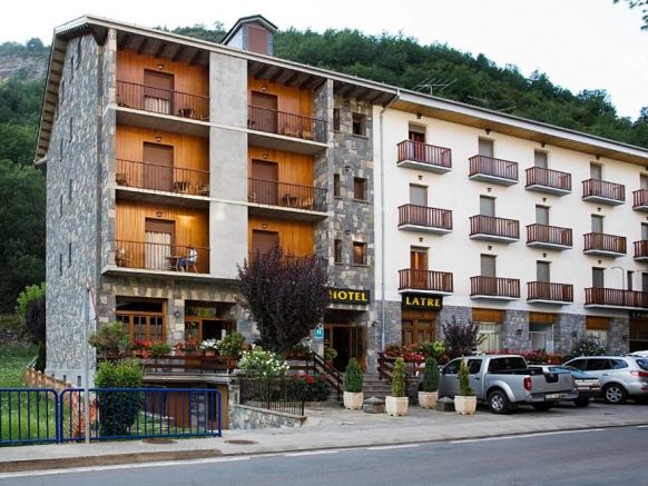 Hotel Latre