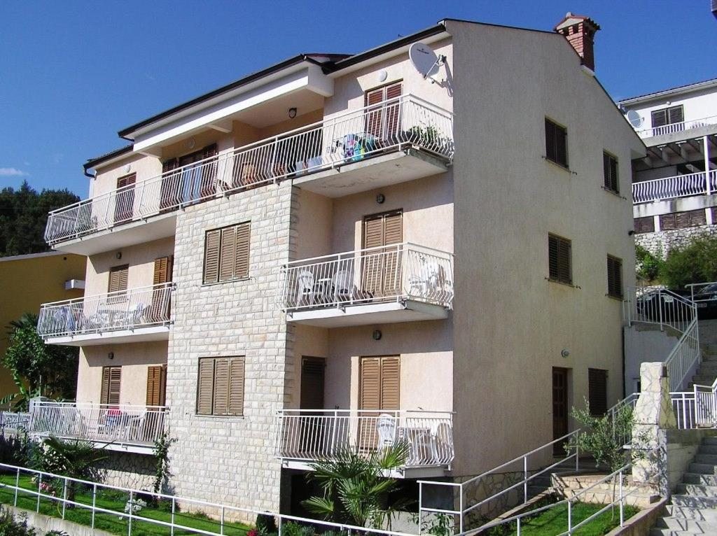 Apartments Villa Adria, Рабац
