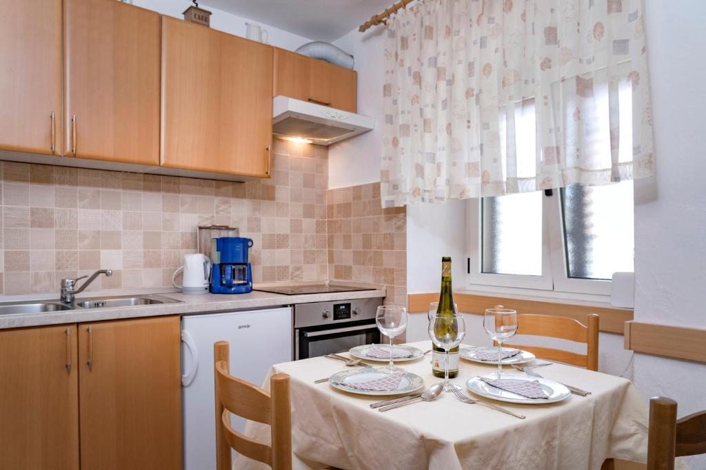 Guesthouse Wish, Стари-Град