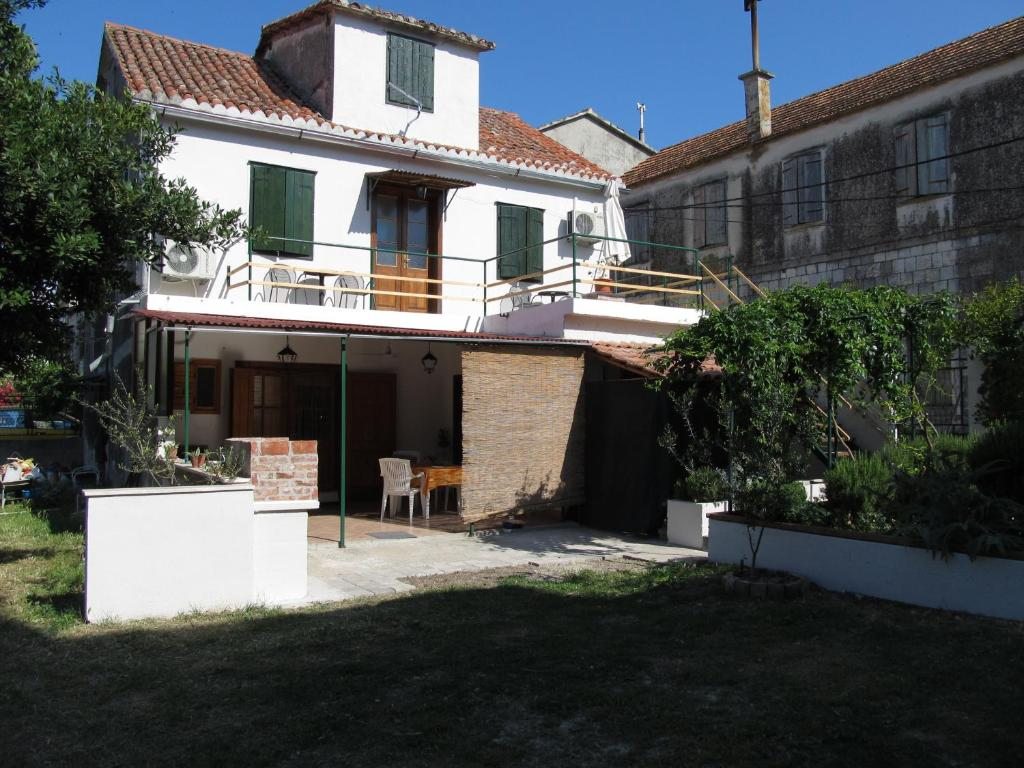 Guesthouse Trogir Proto, Трогир