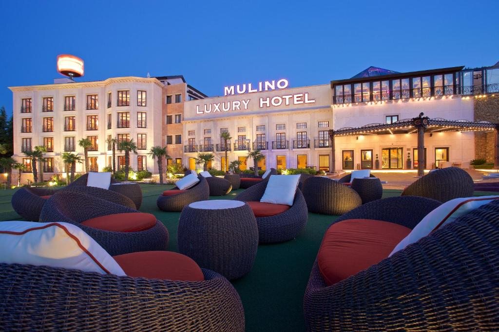 Casino Hotel Mulino, Буйе