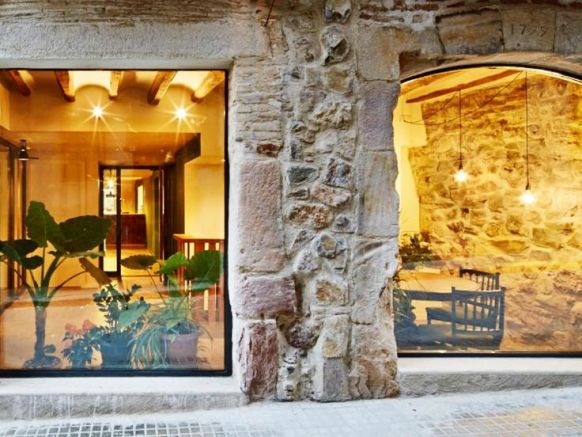 Hotel Restaurant Lotus Priorat, Таррагона