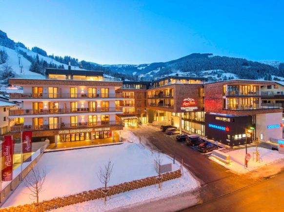 AlpenParks Hotel & Apartment Central Zell am See, Целль-ам-Зе