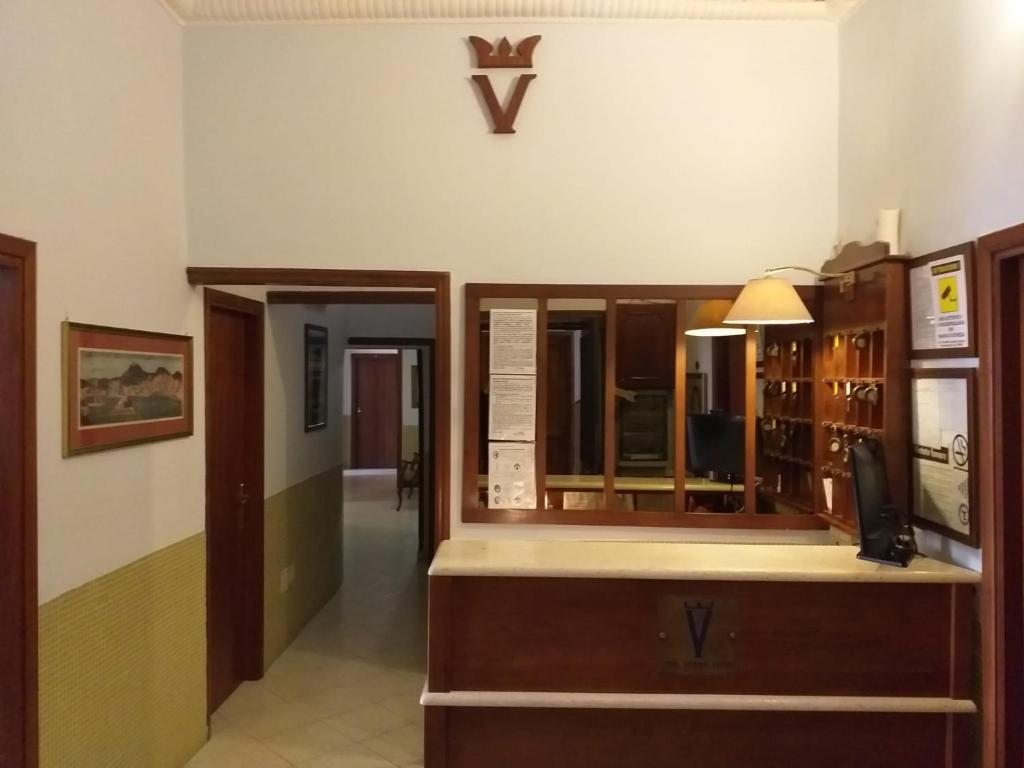 Отель Albergo Vittorio Veneto, Неаполь