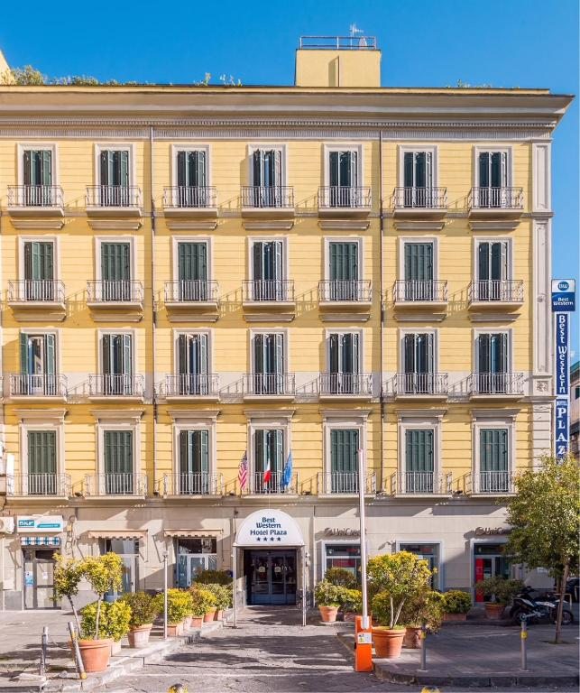 Best Western Hotel Plaza, Неаполь