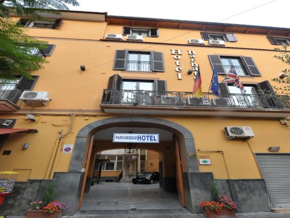 Hotel Barbato, Неаполь