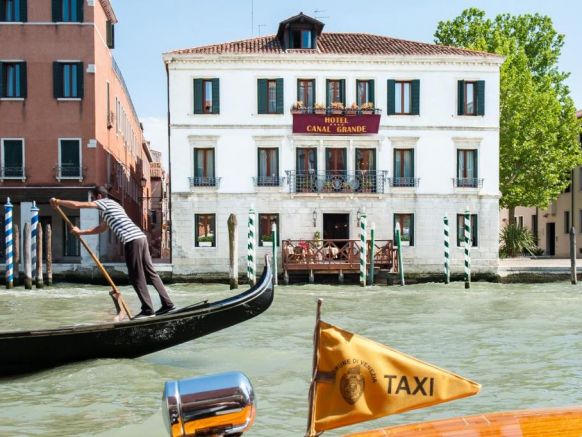 Canal Grande Hotel with terrace
