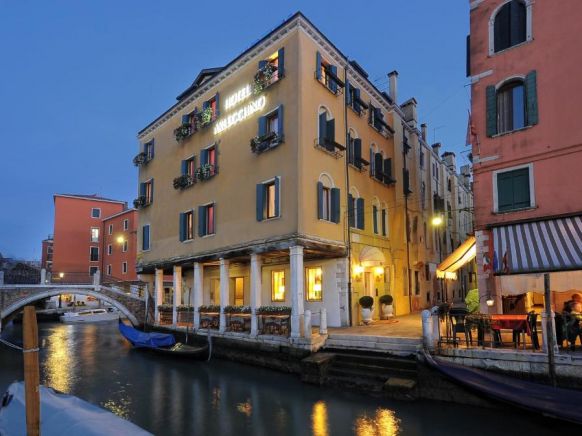 Hotel Arlecchino, Венеция