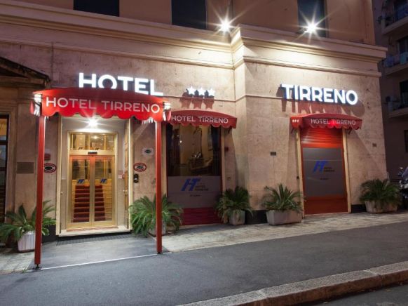 Hotel Tirreno, Генуя