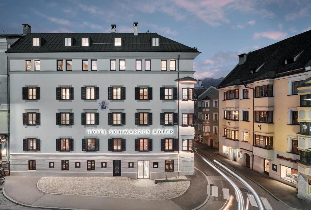 Hotel Schwarzer Adler Innsbruck, Инсбрук